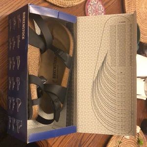 Birkenstock Yara Birko black 7 medium new